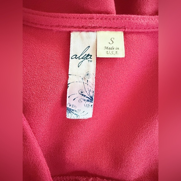 Alya Open Front Peplum Blazer - Women’s Small - Fuchsia - Picture 4 of 6